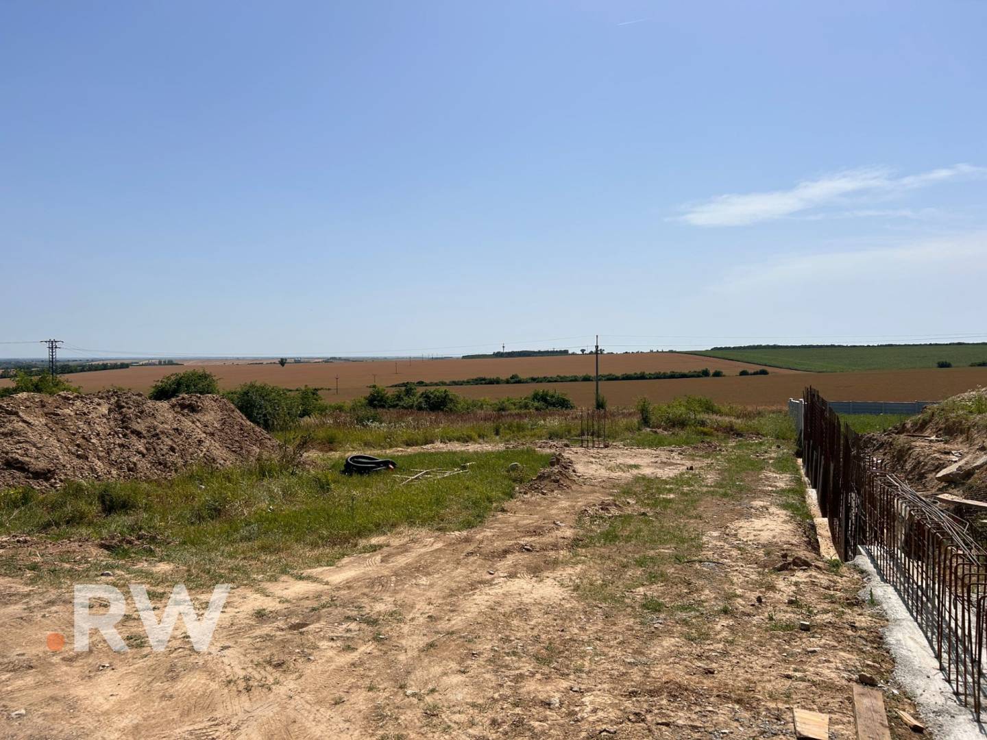 WhatsApp Image 2025-06-26 at 15.04.44 (4).jpeg