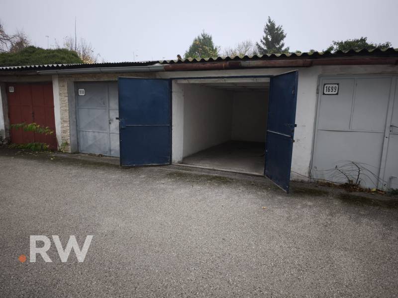 WhatsApp Image 2025-11-12 at 11.44.32 (1).jpeg