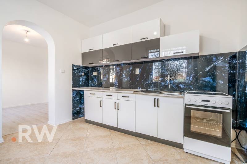 hurbanova ves-53.jpg